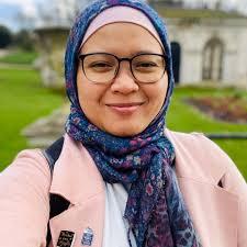 Muthia Esfand